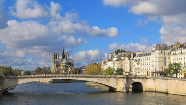 La Cathédrale Notre-Dame de Paris et le Pont de la Tournelle