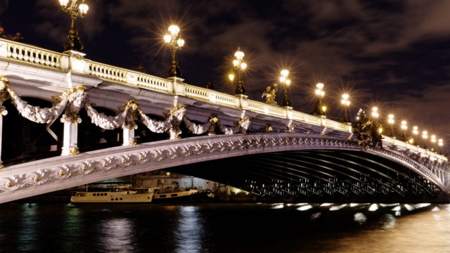 Une nuit d'hiver au Pont Alexandre III
