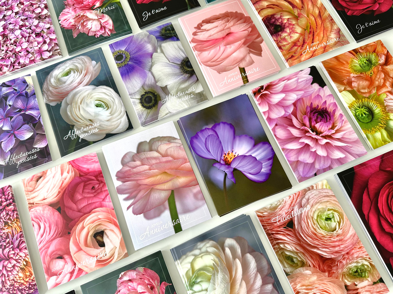 Cartes florales LES P'TITS INSTANTS, imaginées pour les fleuristes et les amoureux des fleurs, pour accompagner les instants précieux : Anniversaire - Félicitations - Mots doux - Deuil - Remerciements
