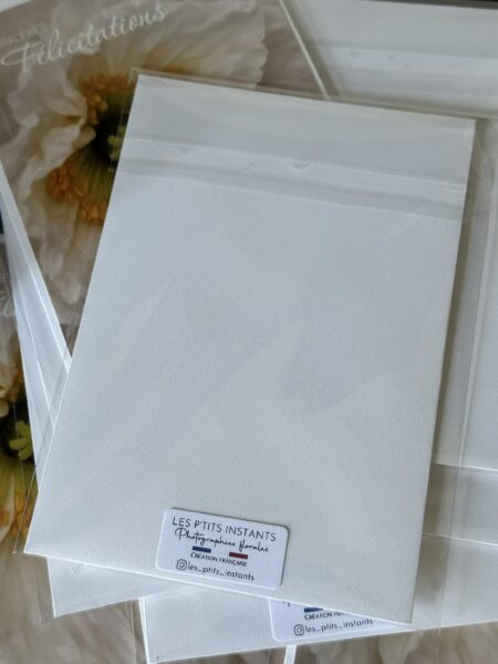 Enveloppe Blanc Luxe et emballage cellophane transparent