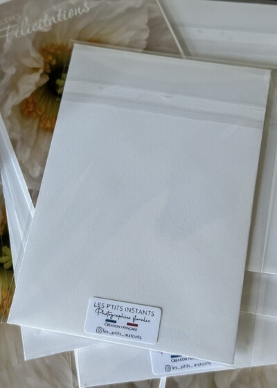 Enveloppe Blanc Luxe et emballage cellophane transparent
